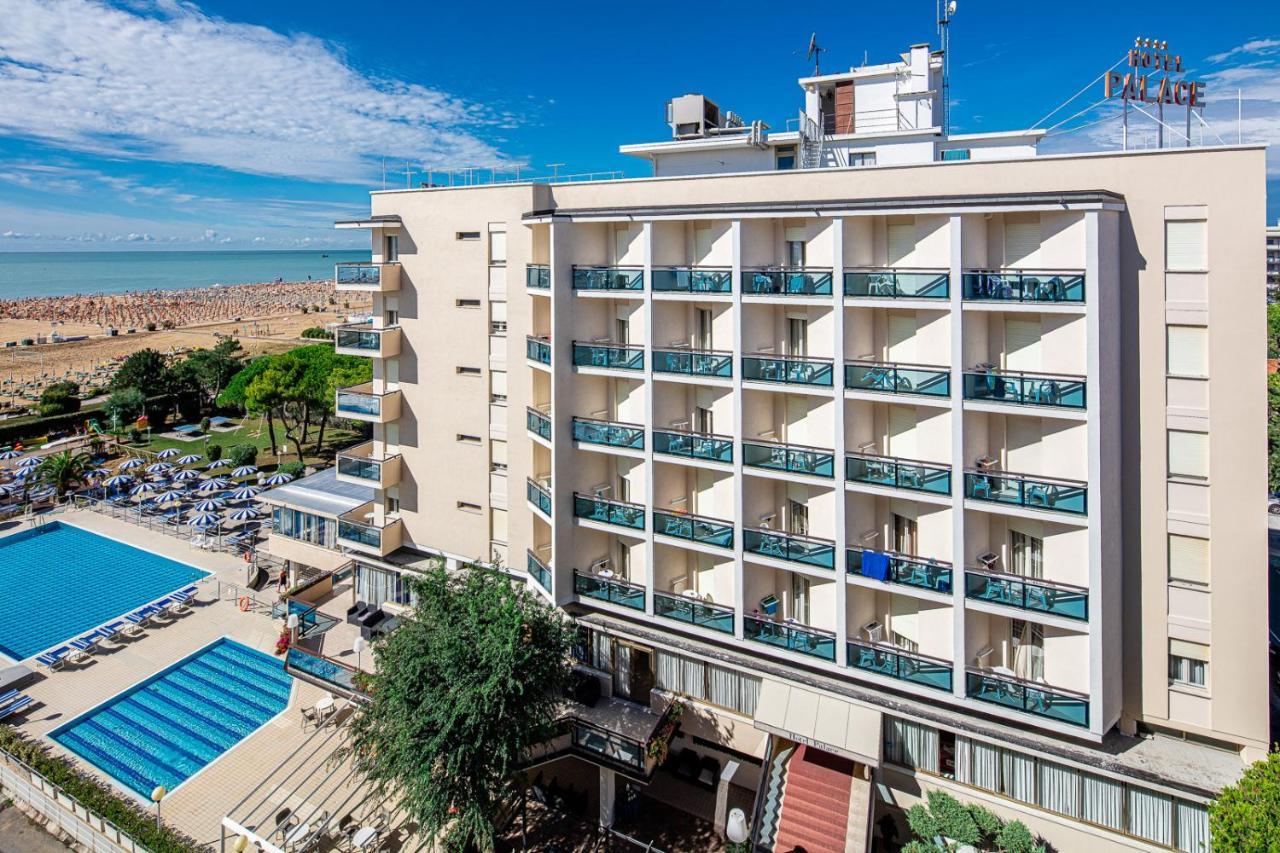 Hotel Palace Bibione Exterior photo