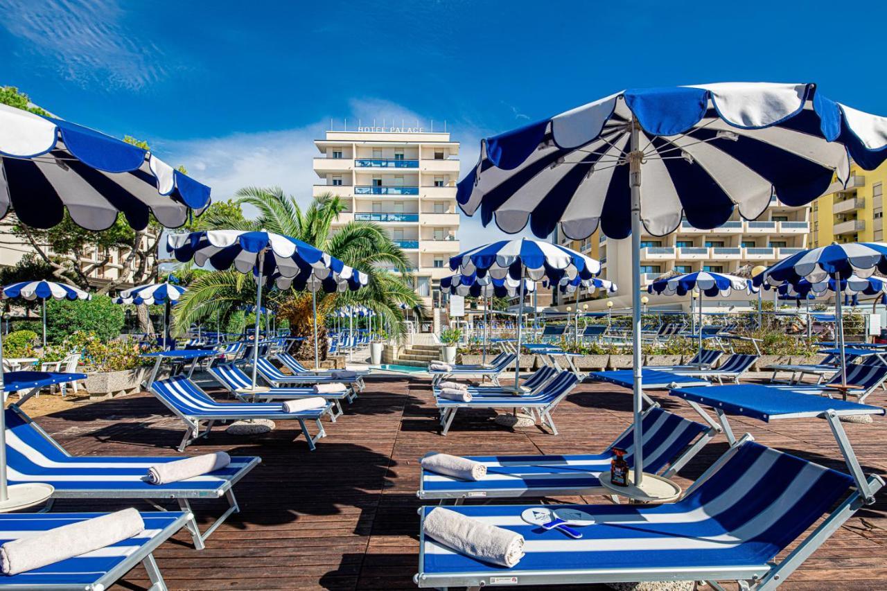 Hotel Palace Bibione Exterior photo