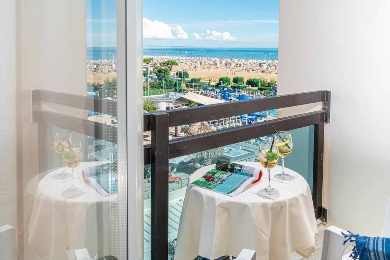 Hotel Palace Bibione Exterior photo