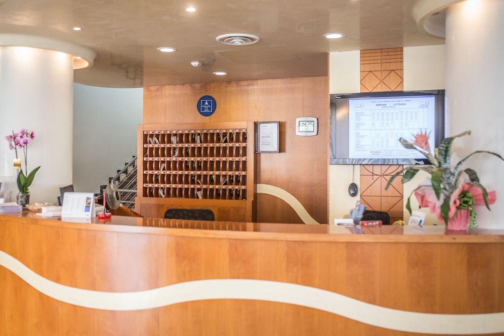 Hotel Palace Bibione Exterior photo