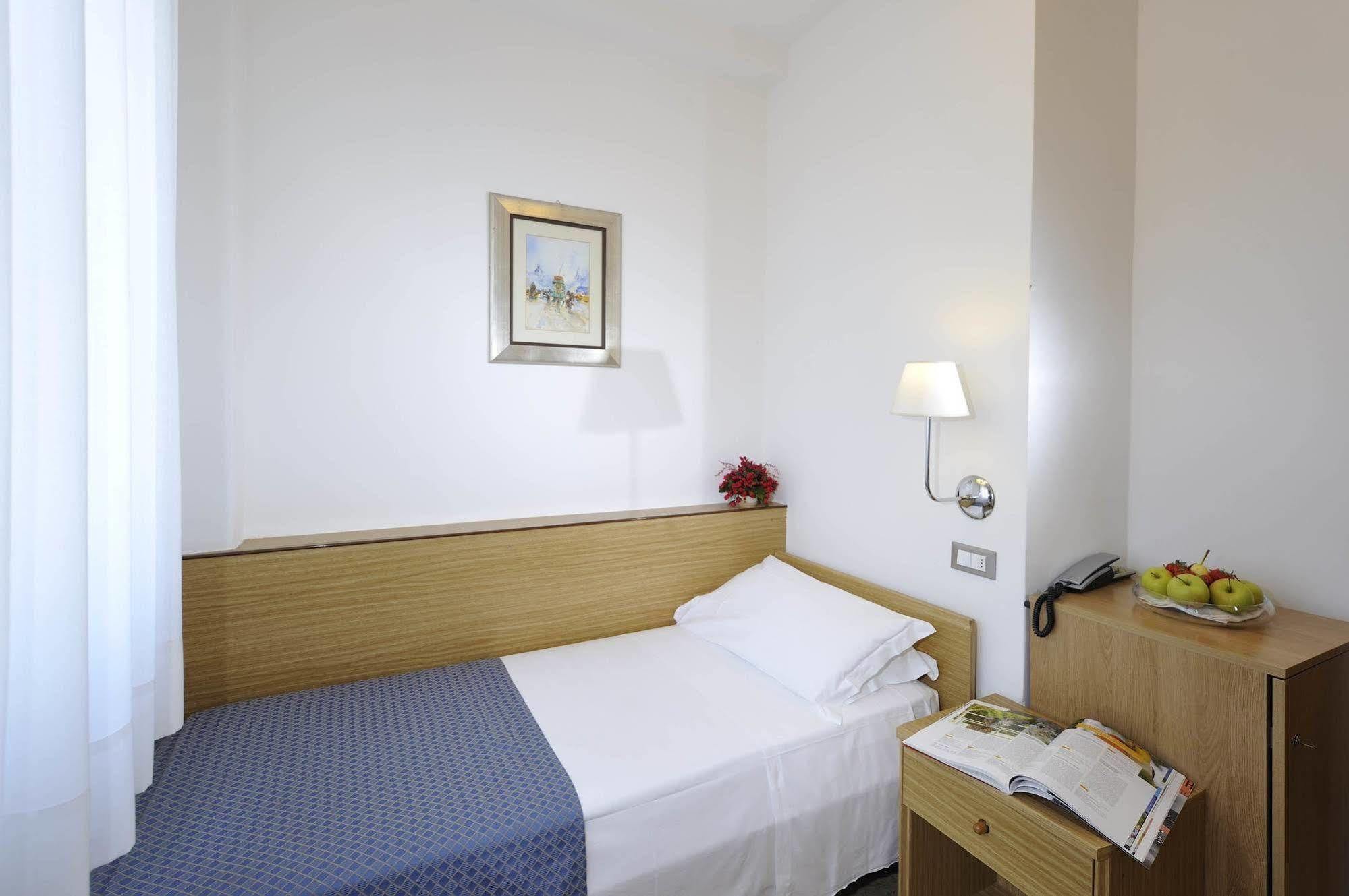 Hotel Palace Bibione Exterior photo